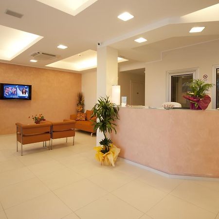 Residence Perla Misano Adriatico Exterior photo